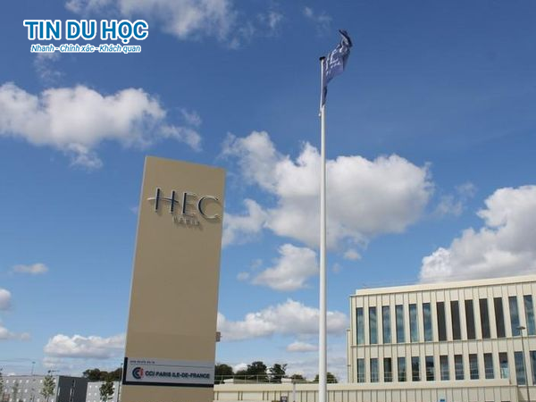 HEC Paris, Pháp, là trường kinh doanh tốt nhất châu Âu